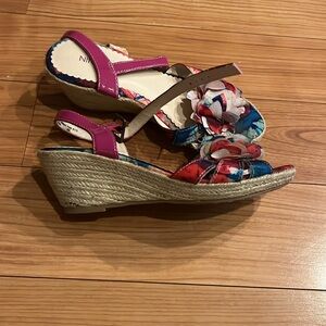 Girls Nine West floral flower wedge sandal